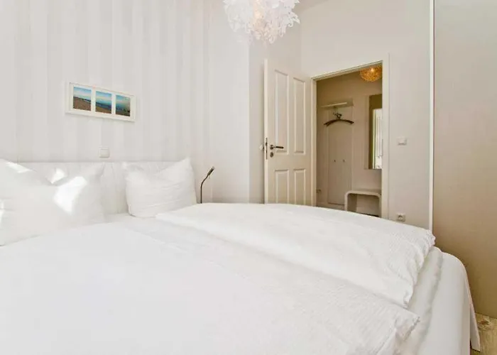 Waldschloss, App 01 *